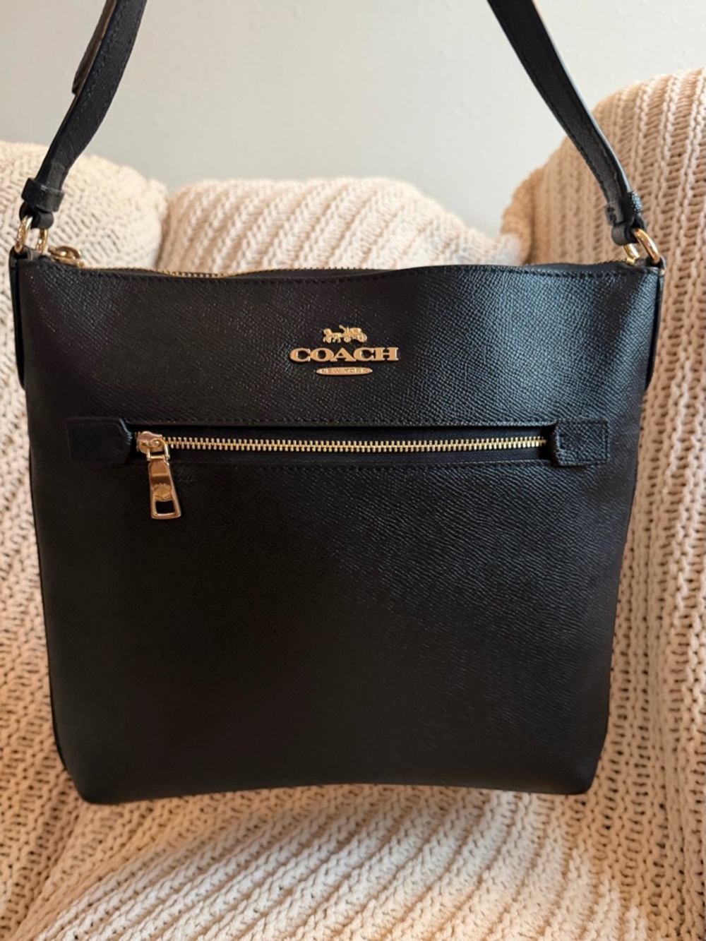 Coach Mini Rowan File Crossbody Bag Black Pebbled Leather C1556 Gold Zip